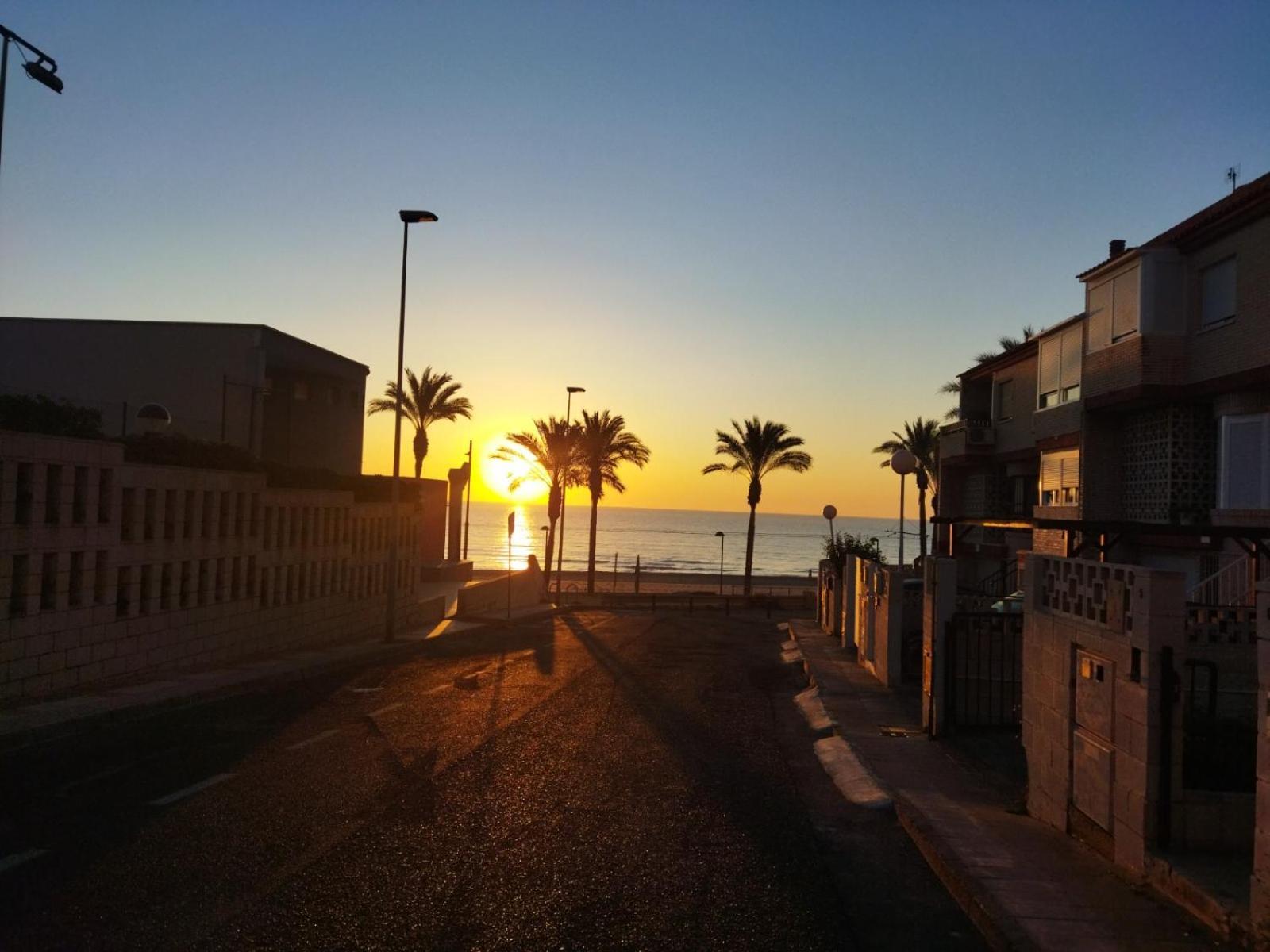 Apartamento - Bajo En Primera Linea De Playa Apartment Alicante Exterior photo